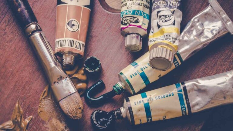 pinturas de colores y pinceles para vender arte online